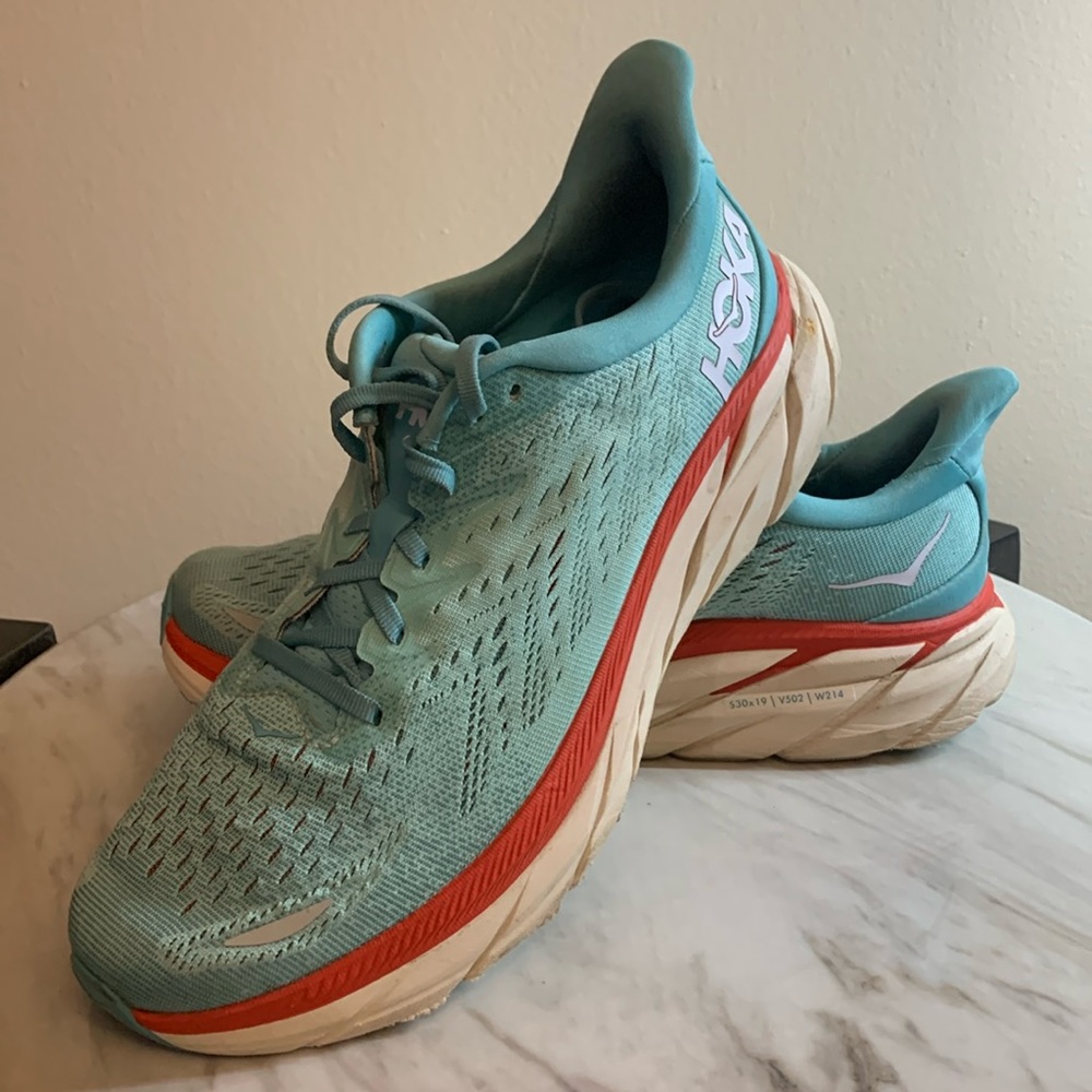 Hoka Clifton 8